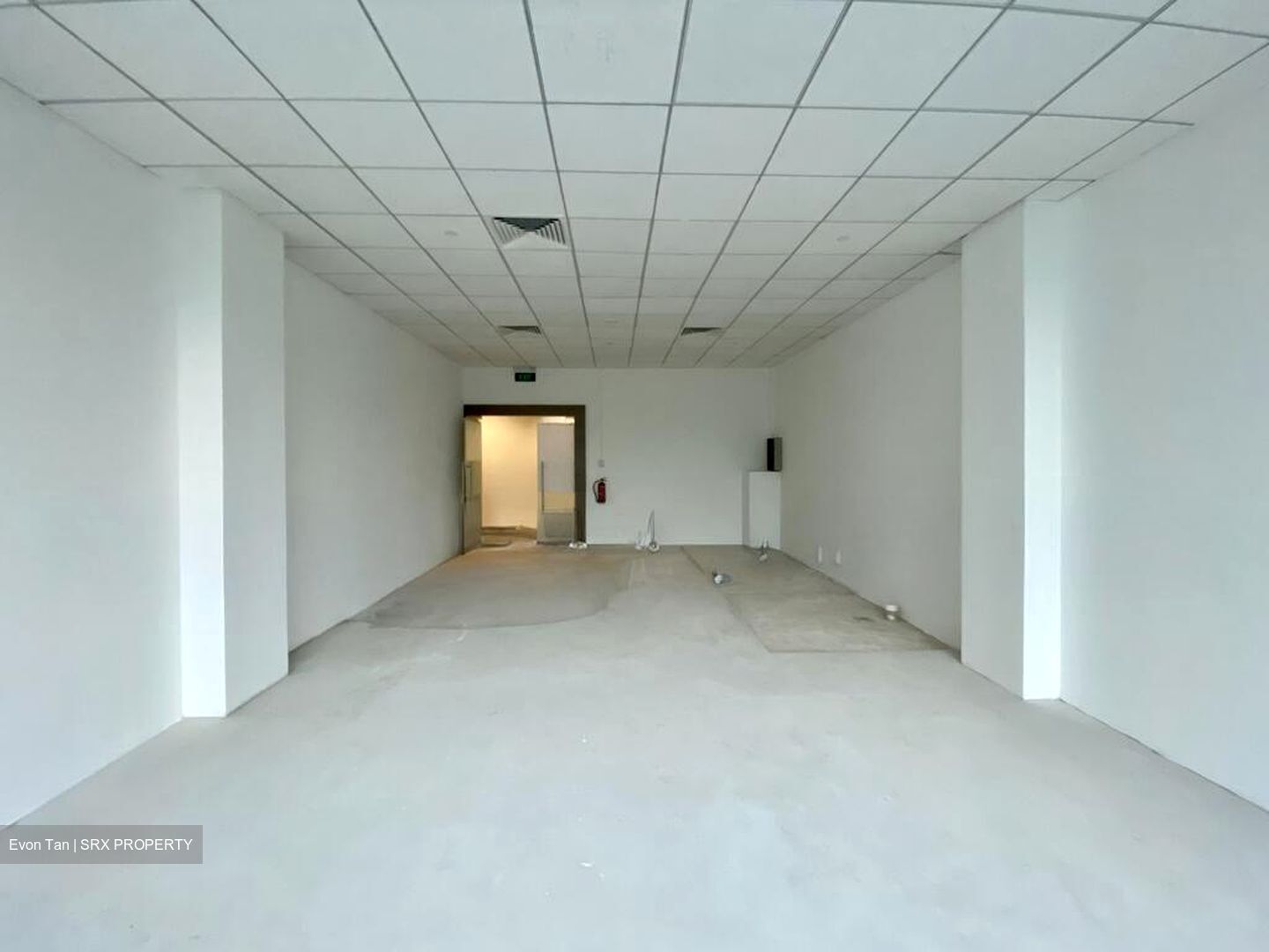 SQUARE 2 (D11), Retail #504486661